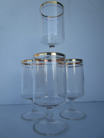 Four Piece Glass Set with Metallic Gold Bordering