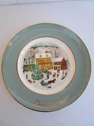 Christmas 1980 themed dinner plate