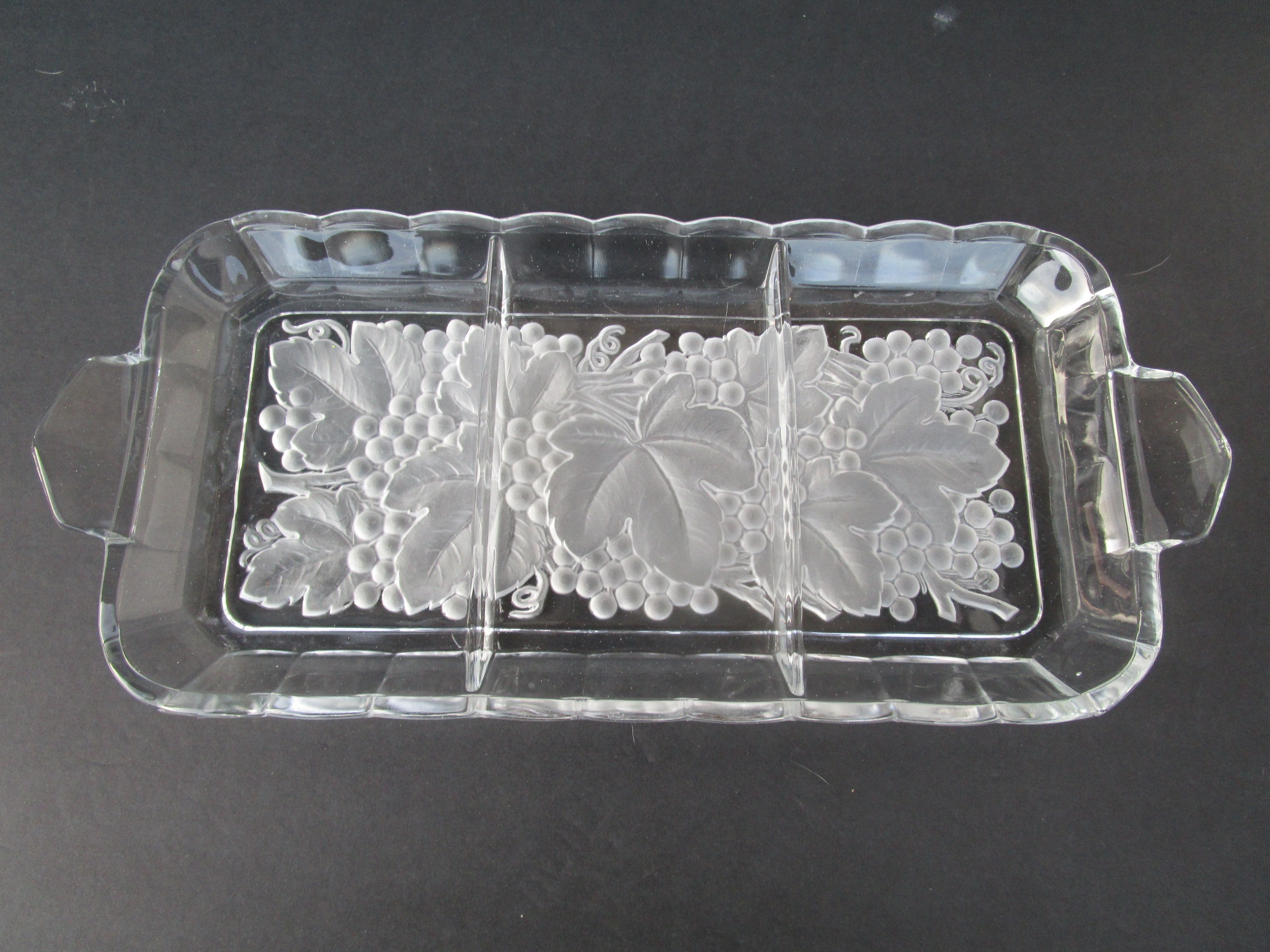 Designer tray with grape and flower designs