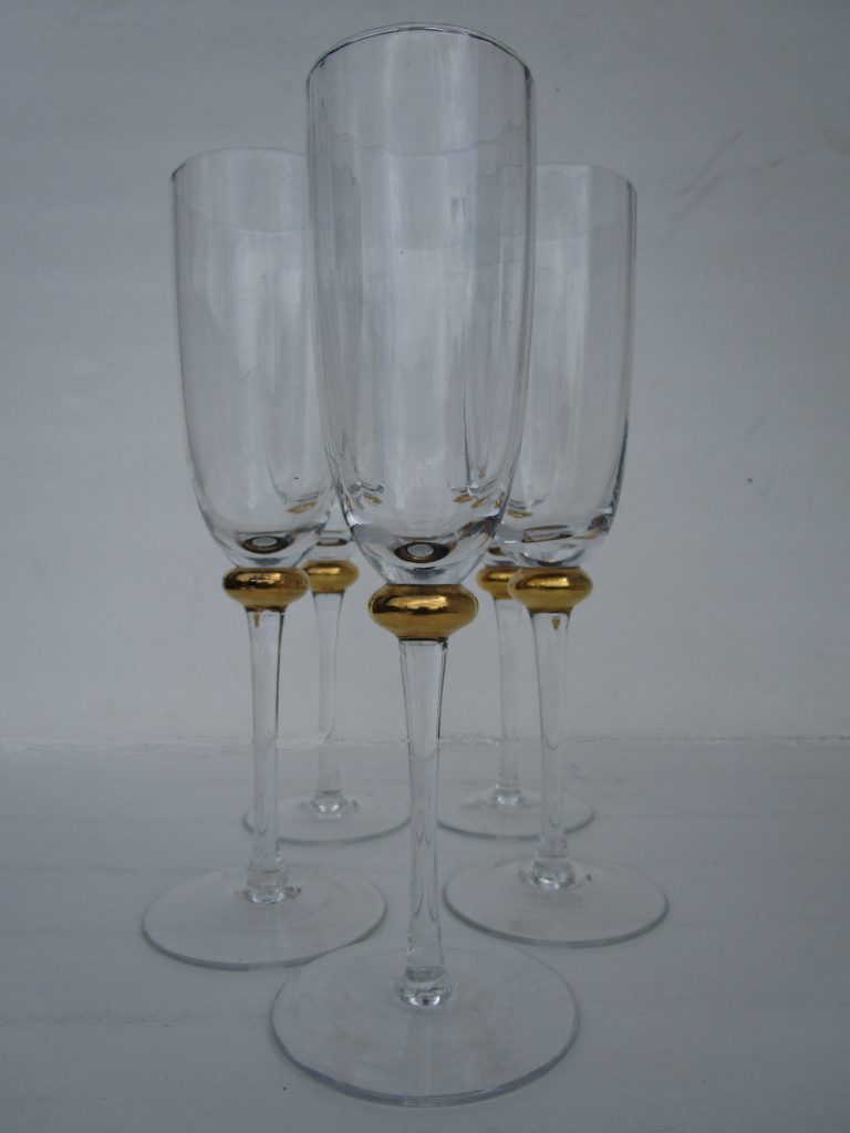 Clear Glass Wine Flute Set with gold rim and gold nugget