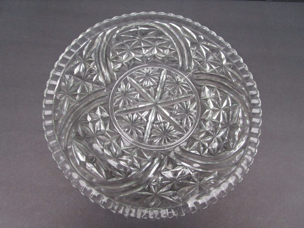 Beautifully designed Indiana Glass Plate