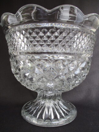 Anchor hocking Wexford pattern clear glass compote centerpiece