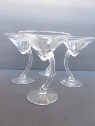 Martini Glass with Bravura Pattern Features