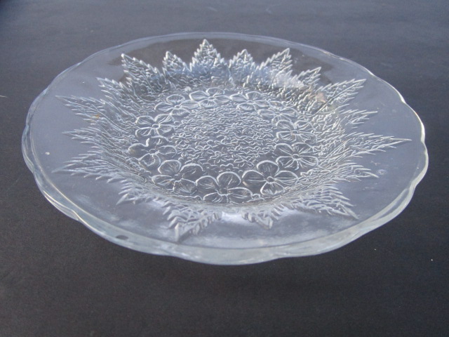 clear plate with sunflower design